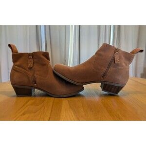 Vionic Women's 8.5 Vera Ankle Boots Booties Tan Brown Suede Pull Tab Stacked Zip